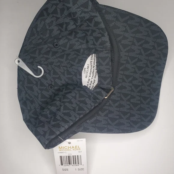 adjustable cap with magic closure.  one size, black. - Picture 6 of 10